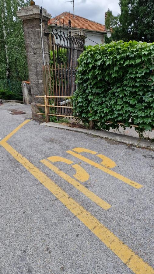 Appartamenti Monti Como Lake Brunate Luaran gambar